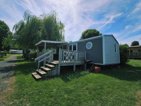 Mobil-home 4 personnes dans camping 5 étoiles proche de la mer